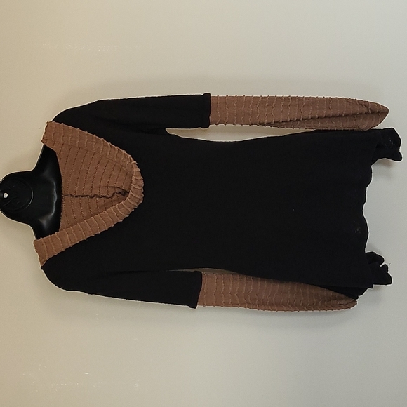 Hooded asymmetrical tunis sweater - Picture 5 of 6
